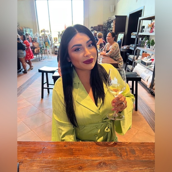 Live show listing💕 Come shop with Ana❤️ - Picture 9 of 16